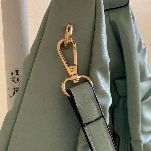 NWOT Purse 👜👜👜 - Picture 3 of 8